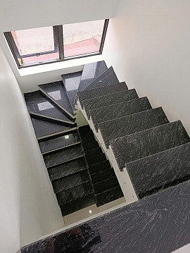 Black Makino Black Makino